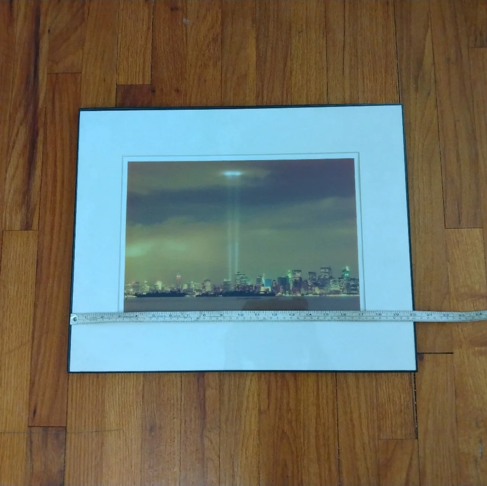 SOLD-3/$10 ⭐ NYC New York City 9/11 Memorial We Will Never Forget Framed Picture - Picture 5 of 12